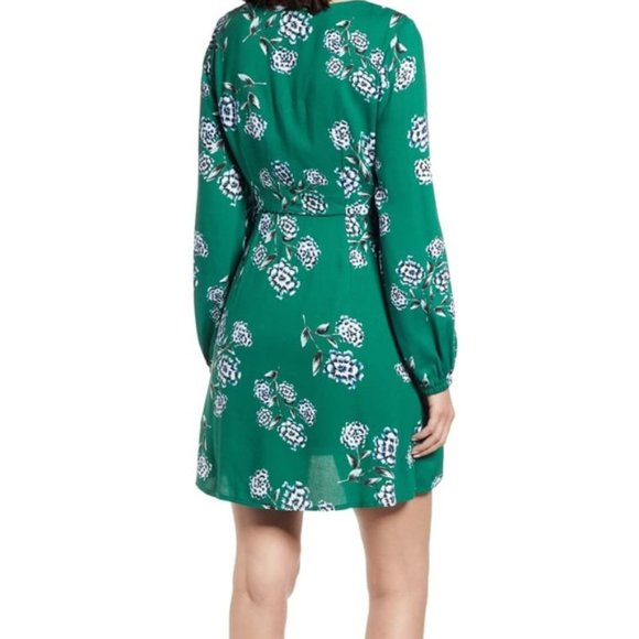 Mystique Wrap Dress - Picture 3 of 7